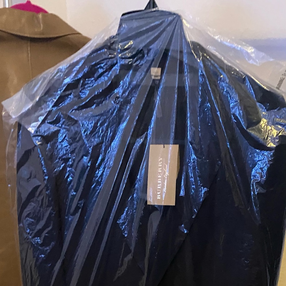 Burberry Navy Blazer NWT - Picture 7 of 10